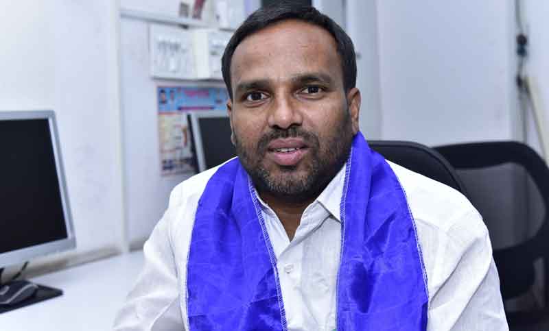 దళితులంతా సీఎం వెంటే..