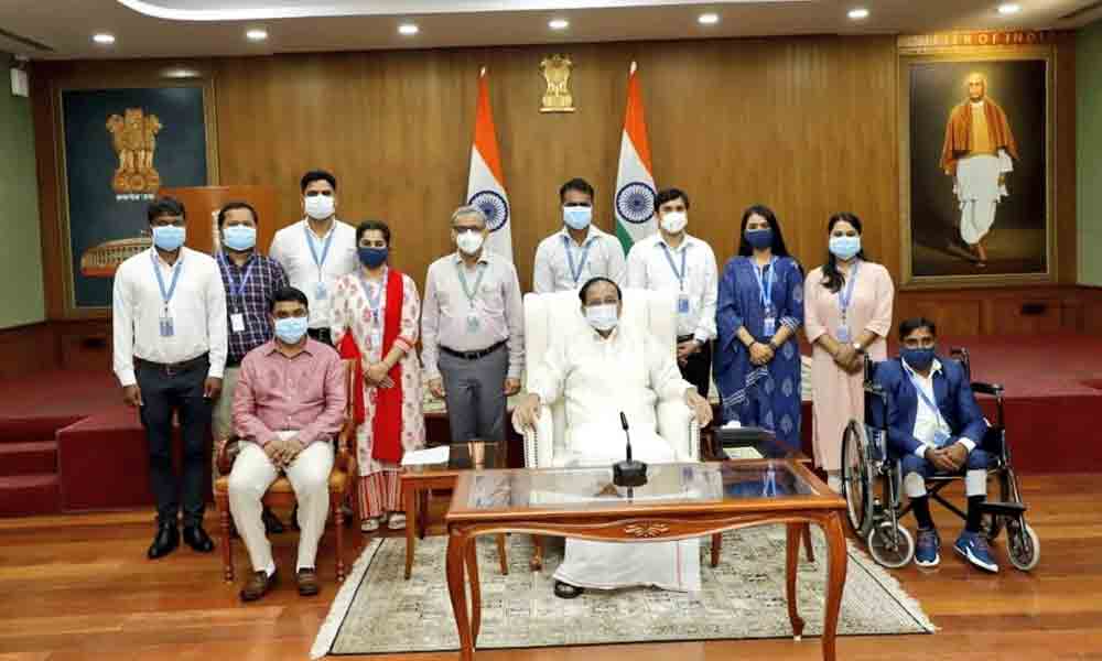 భవిష్యత్‌ మహమ్మారులను ఎదుర్కొనేందుకు మరిన్ని పరిశోధనలు చేపట్టాలి : ఉప రాష్ట్రపతి