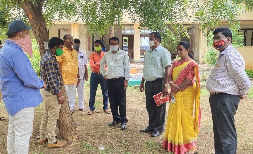 పాఠశాలల్లో పరిశుభ్రత పాటించాలి