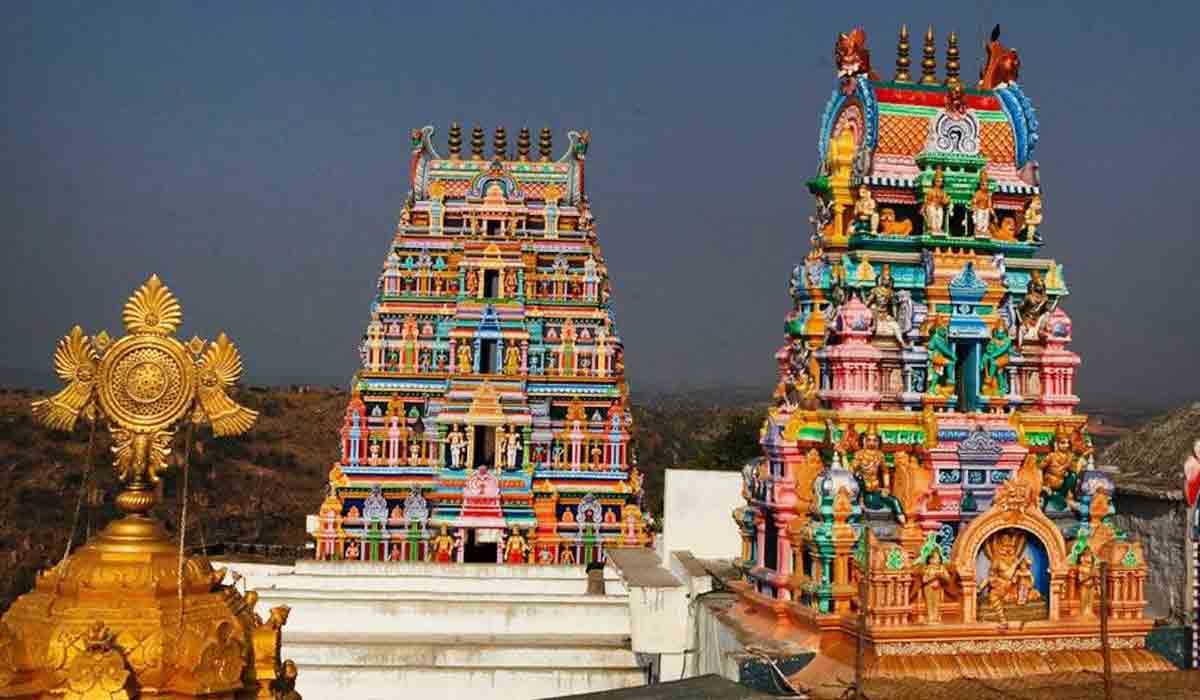 యాదాద్రి పుణ్యక్షేత్రంలో భక్తుల రద్దీ..