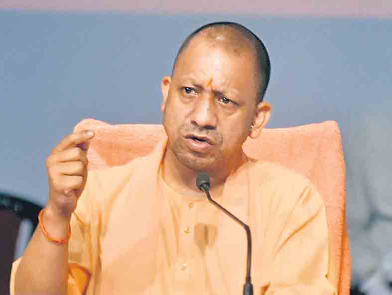 కళ్లెం లేని గుర్రంలా సోషల్‌ మీడియా: యోగి