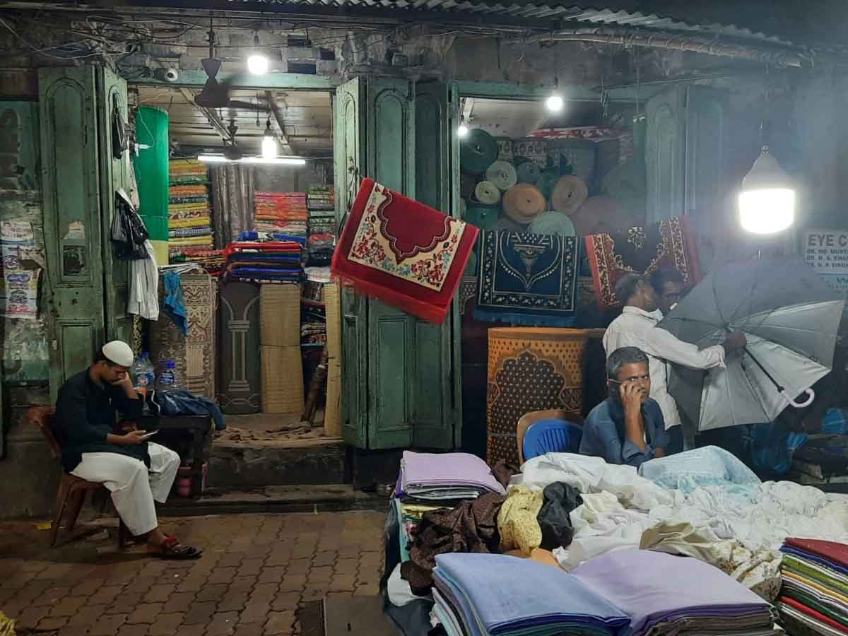 Afghanistan: మోదీయే కాపాడాలి: కోల్‌క‌తాలోని ఆఫ్ఘన్లు