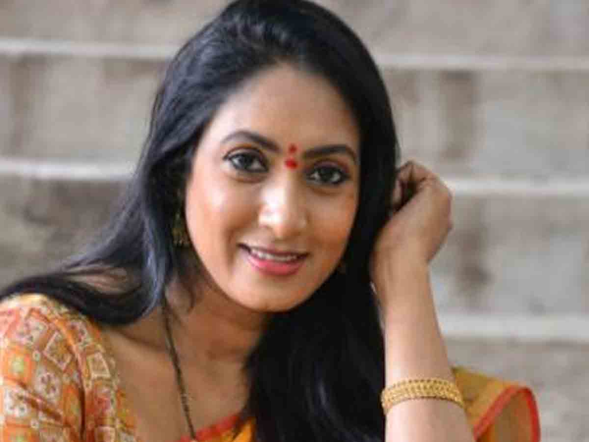 Aamani: అంద‌గ‌త్తెను కాద‌ని కామెంట్స్ చేశారు: ఆమ‌ని