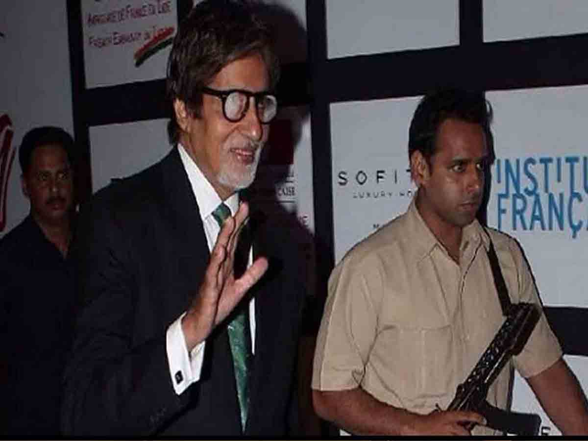 Amitabh: అమితాబ్ బాడీ గార్డ్ జీతం ఎంతో తెలిస్తే అవాక్కవ్వడం ఖాయం
