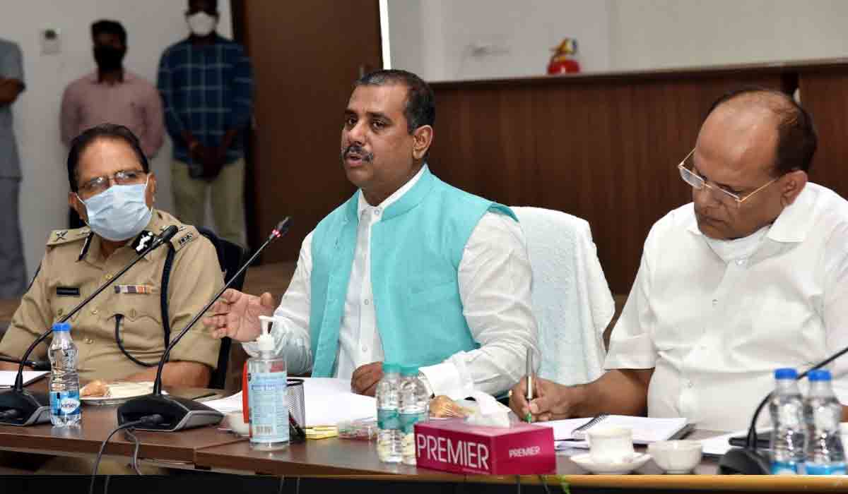 తెలంగాణ ప్ర‌భుత్వంపై షెడ్యూల్ కులాల జాతీయ కమిష‌న్ ఉపాధ్య‌క్షుడు అరుణ్ హ‌ల్దార్ ప్ర‌శంస‌లు