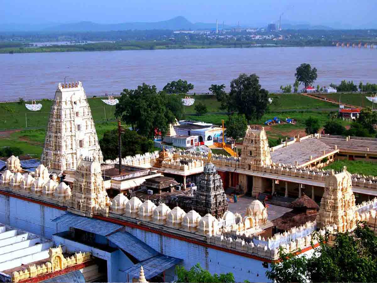Bhadradri temple | భద్రాద్రి ఆలయంలో శబరి స్మృతి యాత్ర..
