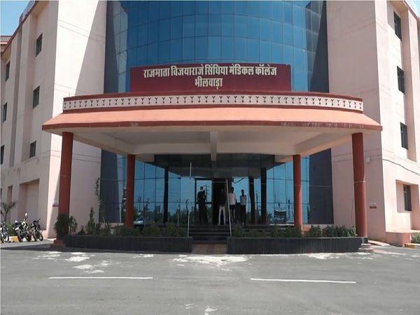 లైంగిక వేధింపుల కేసులో మెడిక‌ల్ కాలేజ్ ప్రొఫెస‌ర్ అరెస్ట్‌