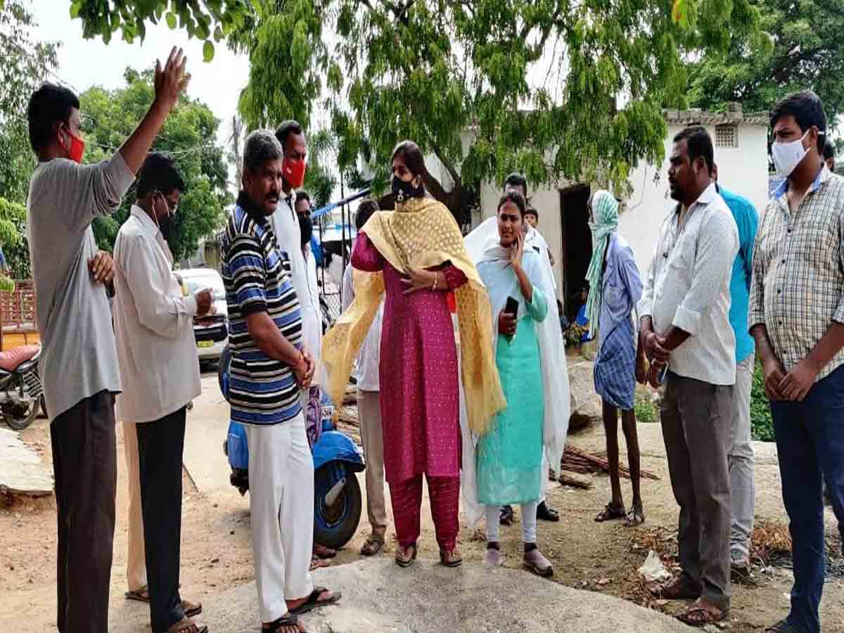 చర్లపల్లి డివిజన్ సమగ్రాభివృద్ధికి కృషి : కార్పొరేటర్ బొంతు శ్రీదేవి