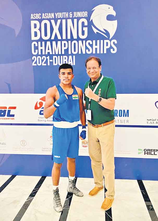 ఫైనల్లో ముగ్గురు