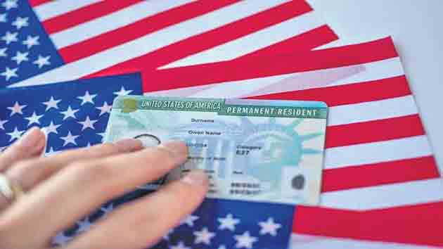 లక్ష గ్రీన్‌కార్డులు వృథా!