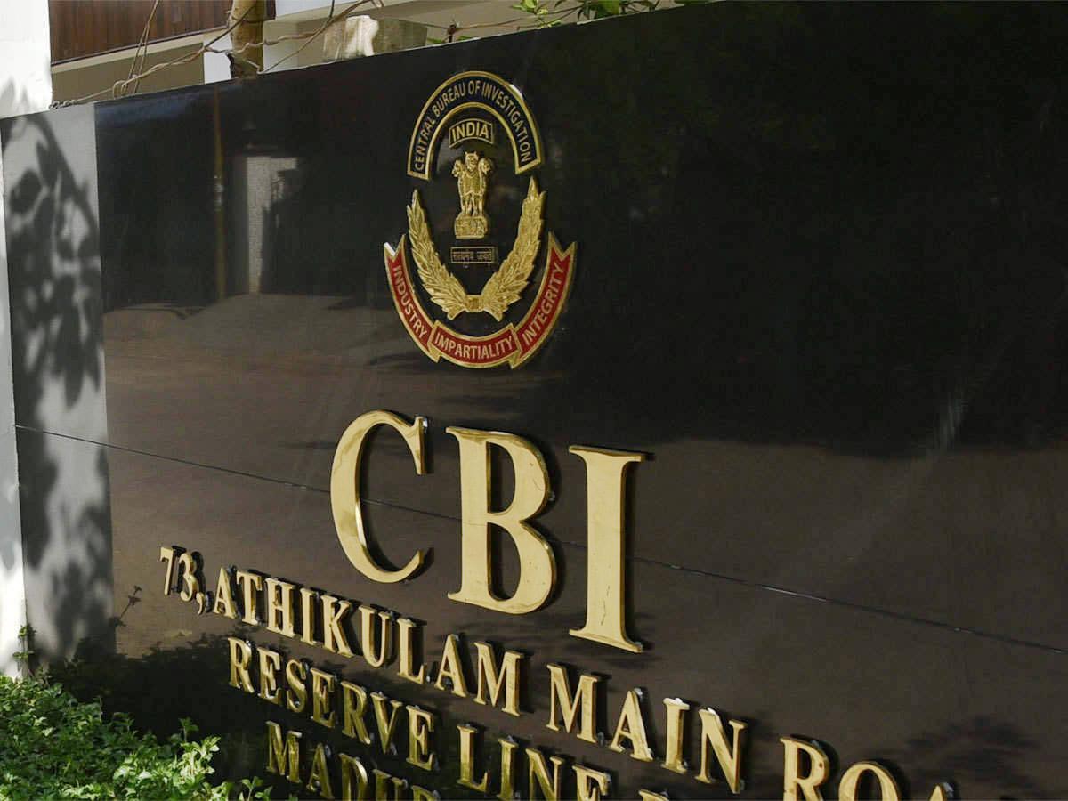 CBI : రెండో రోజు మీడియా ప్రతినిధులను ప్రశ్నించిన సీబీఐ