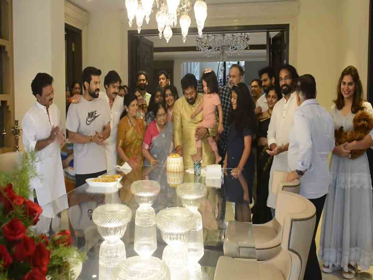 Bunny: మెగా సెల‌బ్రేష‌న్స్‌కి బ‌న్నీ మిస్‌.. కార‌ణం ఏంటో?