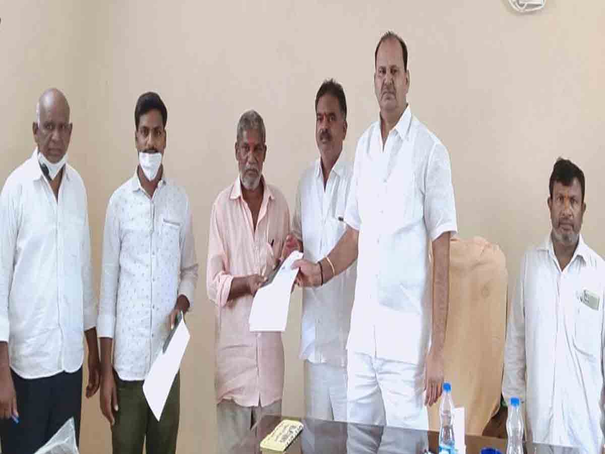 రైతులకు పంట రుణాలు..