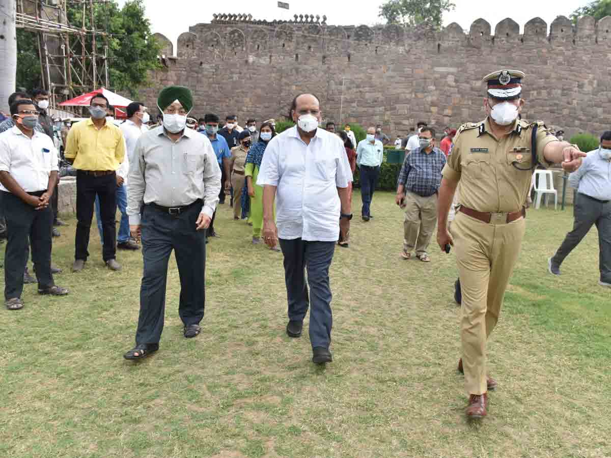 గోల్కొండ కోట‌లో స్వాతంత్య్ర దినోత్స‌వ ఏర్పాట్ల ప‌రిశీల‌న‌