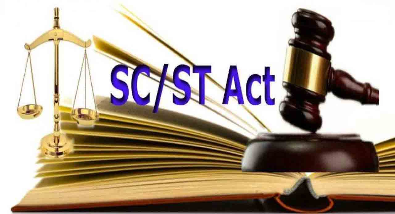 ముద్ద పవన్‌కుమార్‌పై ఎస్సీ ఎస్టీ అట్రాసిటీ కేసు