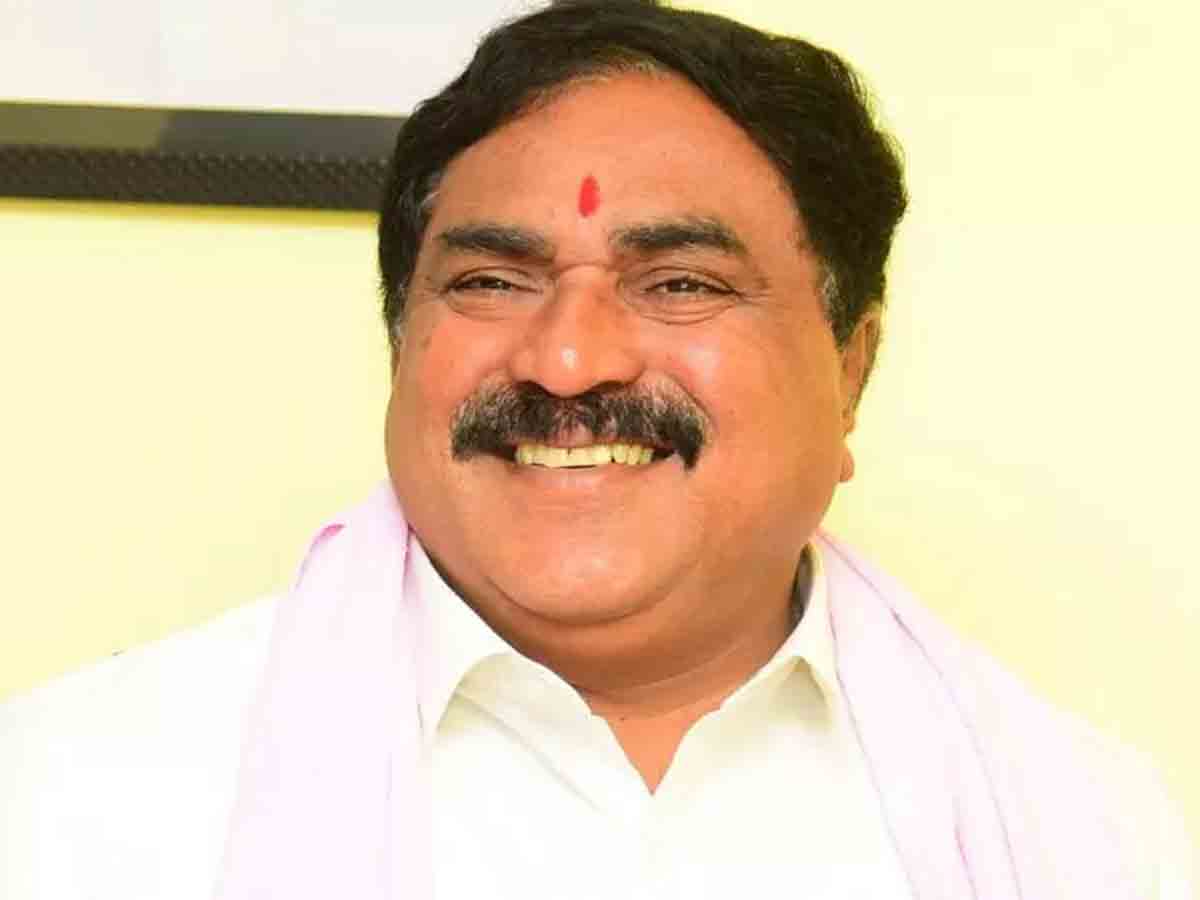 యువత టెక్నాలజీని అందిపుచ్చుకోవాలి : మంత్రి ఎర్రబెల్లి