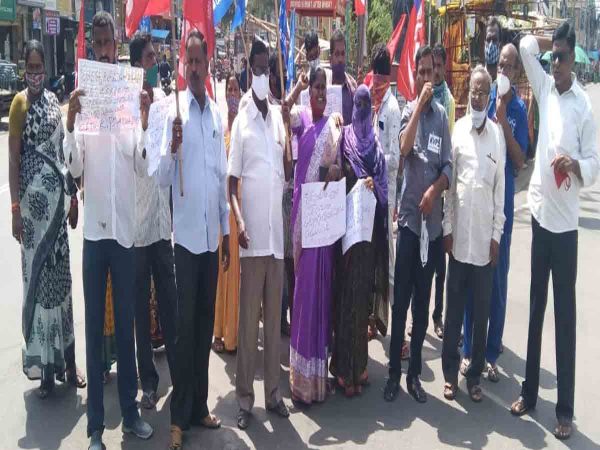 కేంద్ర ప్రభుత్వ రైతు, కార్మికుల వ్యతిరేక విధానాలపై పోరాడుతాం…