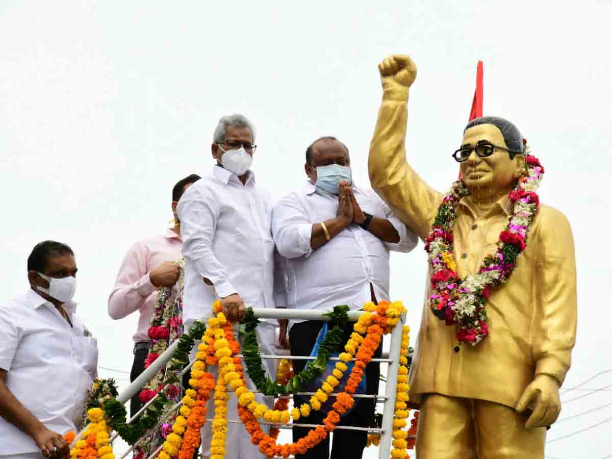 యువతకు జయశంకర్‌ సార్‌ మార్గం అనుసరణీయం : మంత్రి గంగుల