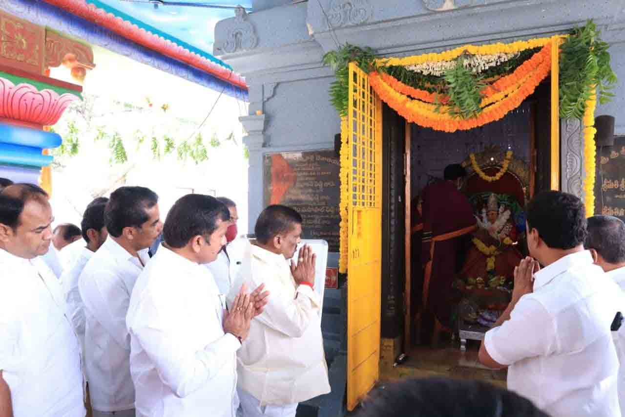 తెలంగాణ సంస్కృతికి ప్రతీక బోనాలు : ఎమ్మెల్యే జీఎంఆర్‌