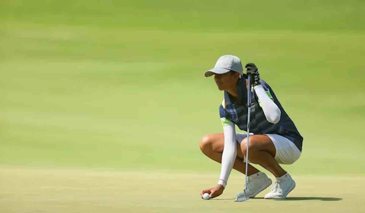 Aditi Ashok: గోల్ఫ్ రౌండ్ ఫోర్‌..  మెడ‌ల్ రేసులో అదితి అశోక్‌