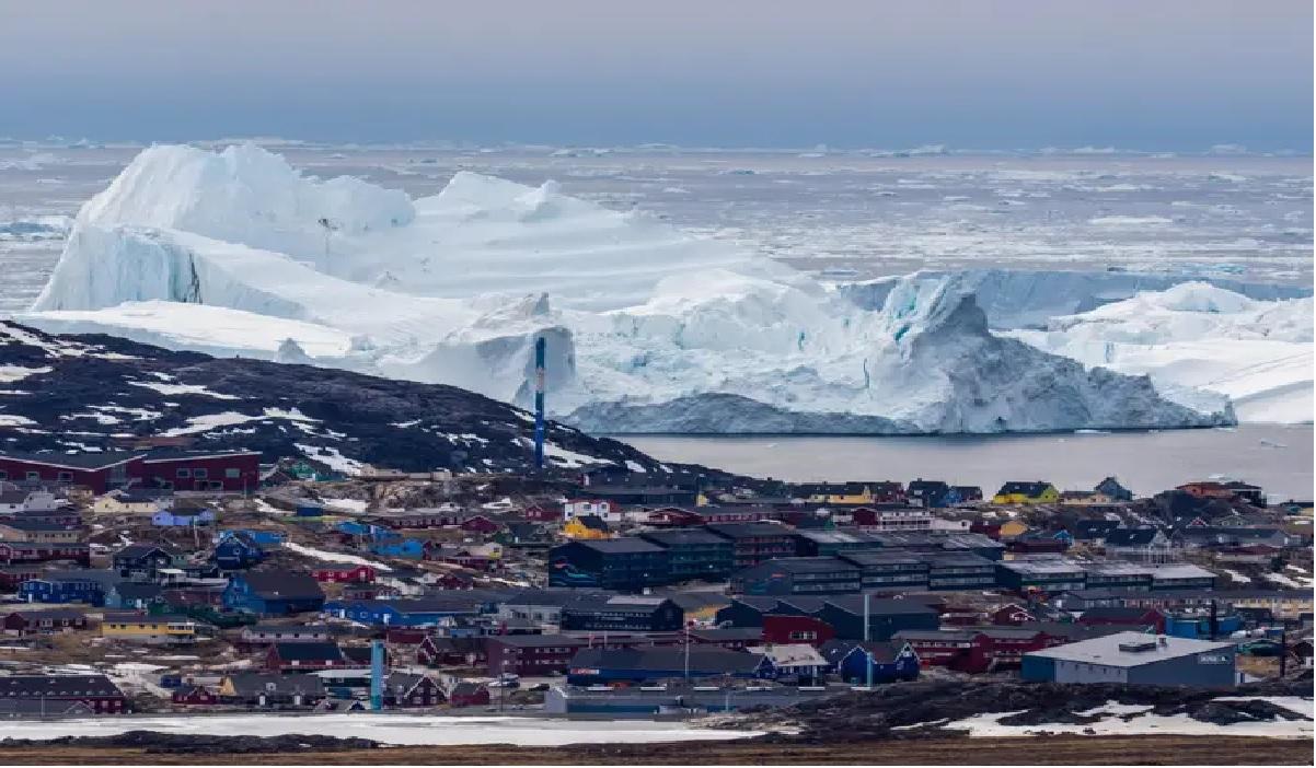 Greenland ice: డేంజ‌ర్ బెల్స్‌.. గ్రీన్‌లాండ్‌లో భారీగా క‌రుగుతున్న మంచు