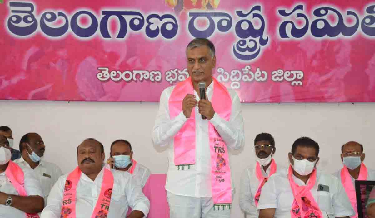 వెక్కిరించిన పనులే వెలుగునిస్తున్నాయి : మంత్రి హరీశ్‌ రావు