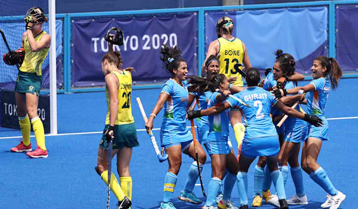 Indian Women Hockey: హాకీ సెమీస్‌లోకి భార‌త మ‌హిళ‌ల జ‌ట్టు..  ఆస్ట్రేలియాకు షాక్‌