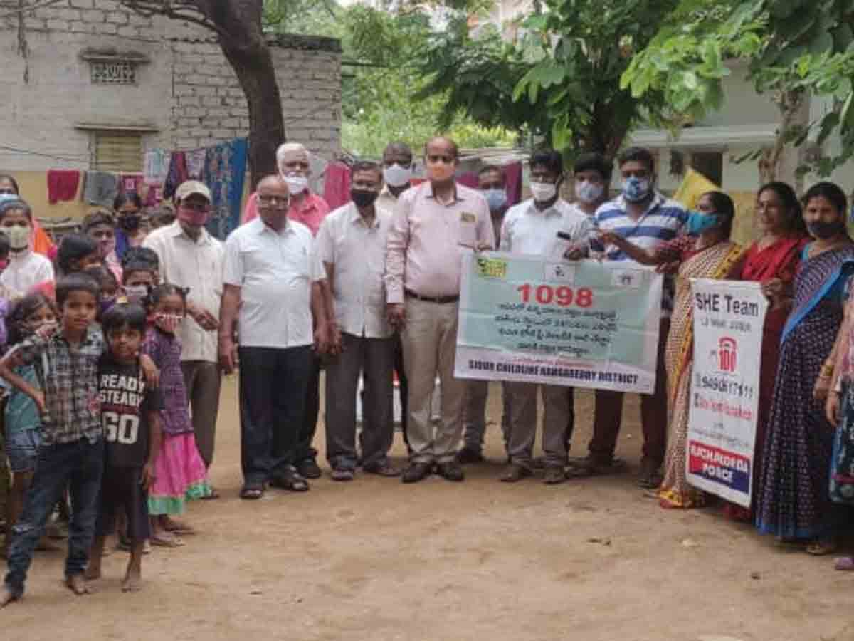 బాల్య వివాహాలు చేయడం సామాజిక నేరం