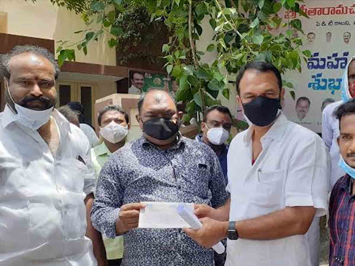 సీఎం రిలీఫ్‌ ఫండ్‌తో పేదలకు లబ్ధి : ఎమ్మెల్యే సుధీర్‌రెడ్డి