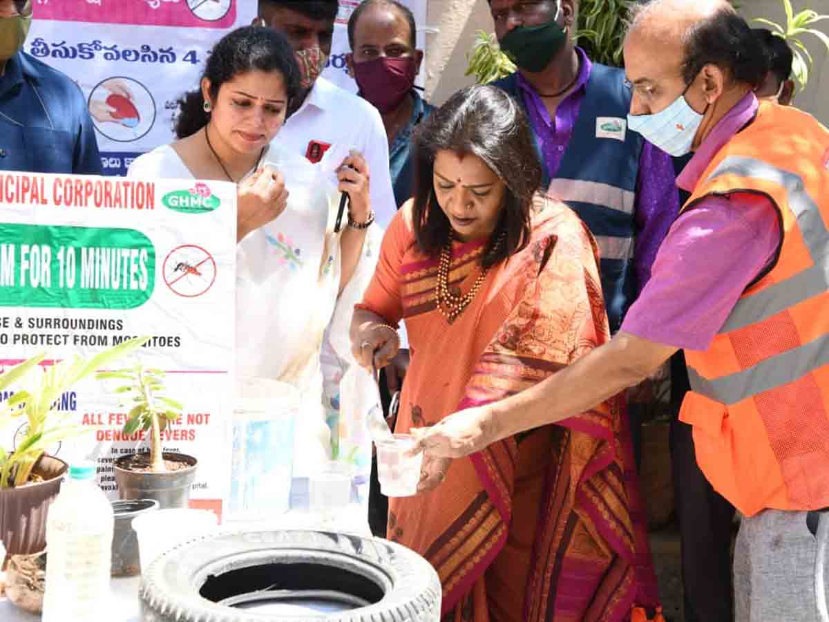 దోమల నివారణకు సహకరించండి : మేయర్‌ విజయలక్ష్మి