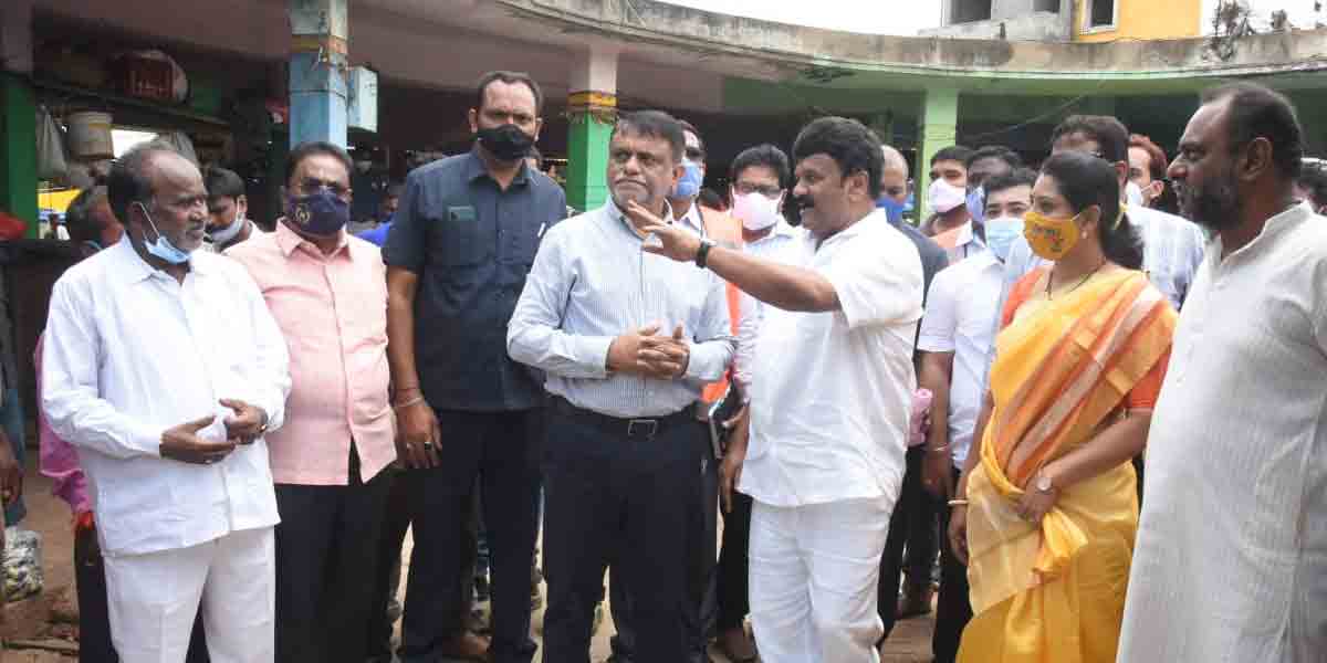 మోండా మార్కెట్‌ను తరలించం : మంత్రి తలసాని