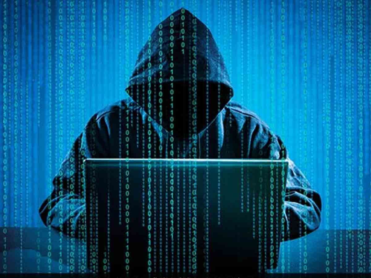 Crime news  : క్రెడిట్‌ కార్డు నుంచి నగదు మాయం