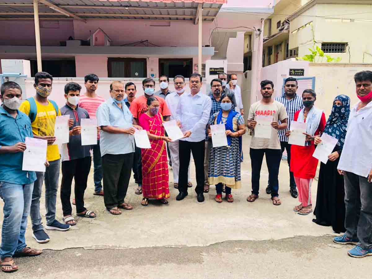 అర్హులందరికి సీఎం రిలీఫ్‌ ఫండ్‌ : ఎమ్మెల్యే వెంకటేశ్‌