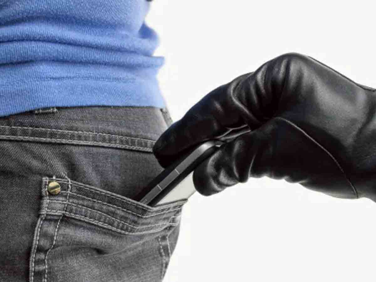 యశ్వంత్‌పూర్‌ రైల్లో దొంగతనం