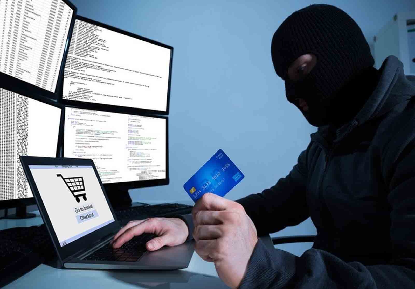 క్రెడిట్‌ కార్డు లిమిట్‌ పెంపు పేరుతో రూ.62 వేలు మోసం