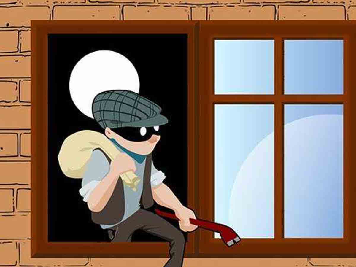 సహాయంగా ఉంటాడనుకుంటే డబ్బులతో ఉడాయించాడు