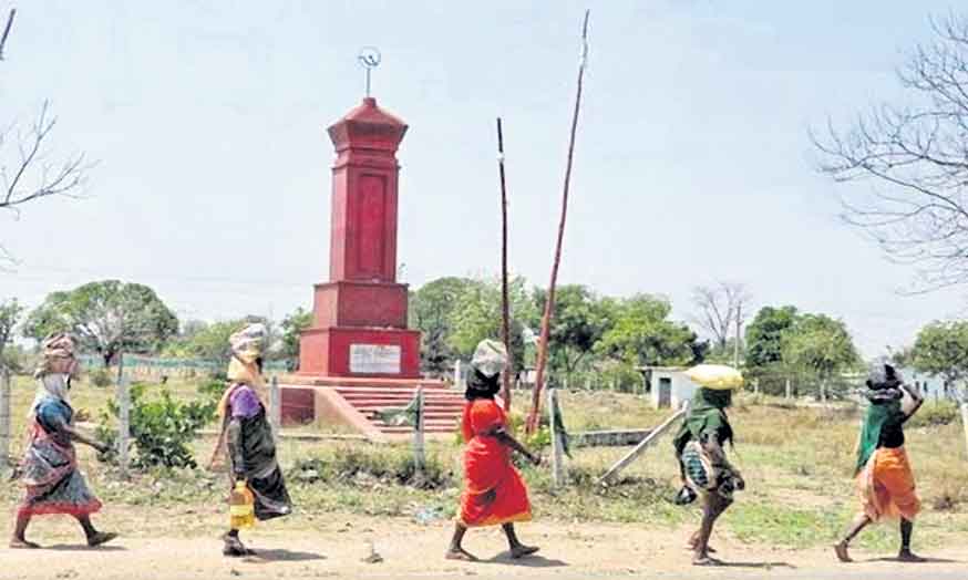 నాడు కాల్పులు.. నేడు ఏడ్పులా?