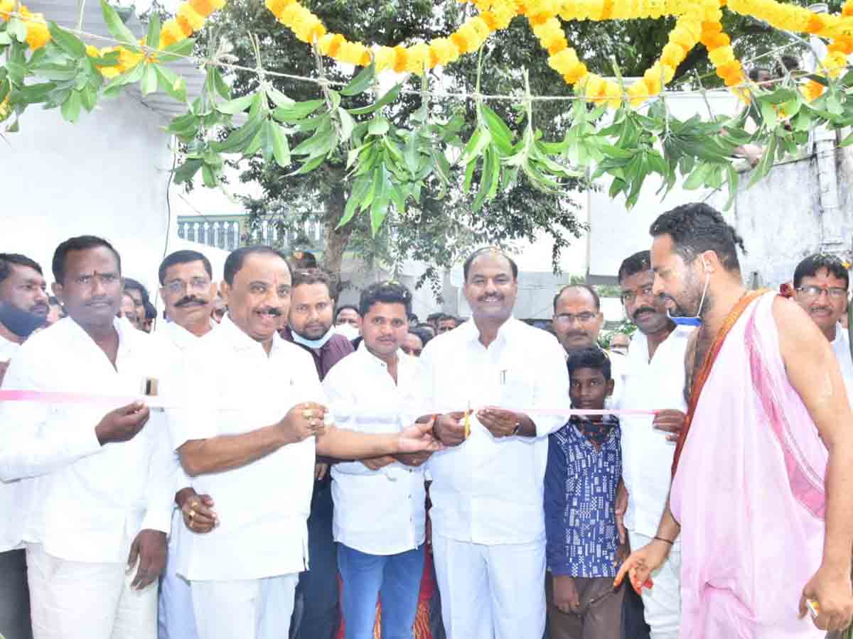 ప్రజలకు ఆహ్లాదాన్ని పంచడానికే పార్కుల ఏర్పాటు