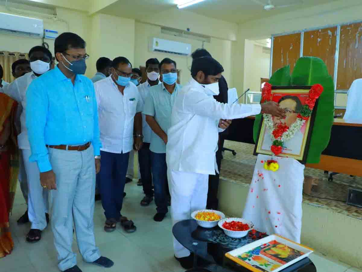 ఉద్యమ దిక్సూచి జయశంకర్ సార్ : మంత్రి జగదీష్ రెడ్డి