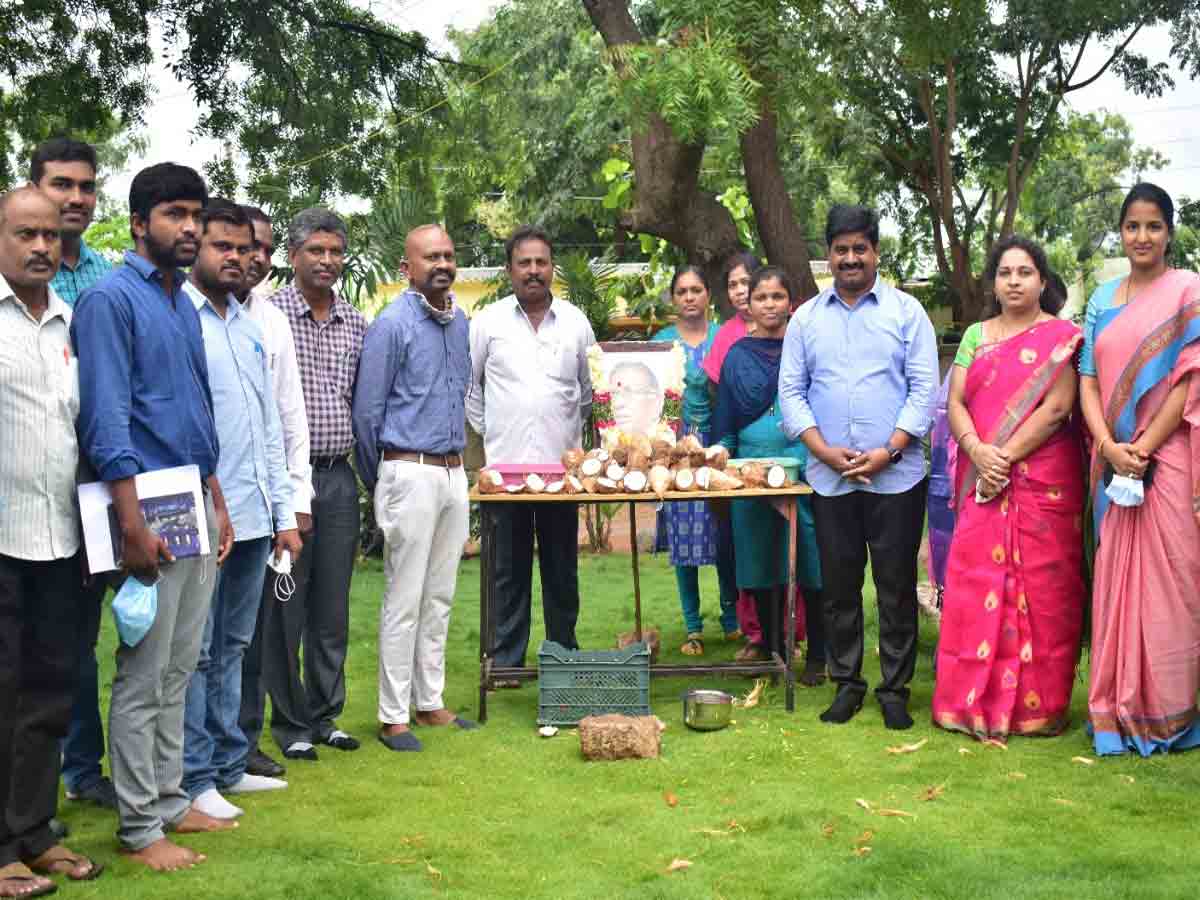 స్వరాష్ట్ర సాధన కోసం తపించిన జయశంకర్ సార్…