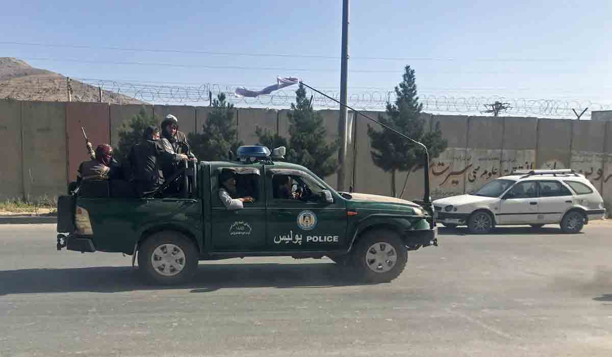 Kabul: కాబూల్‌లో గంద‌ర‌గోళం.. ఫోటోలు