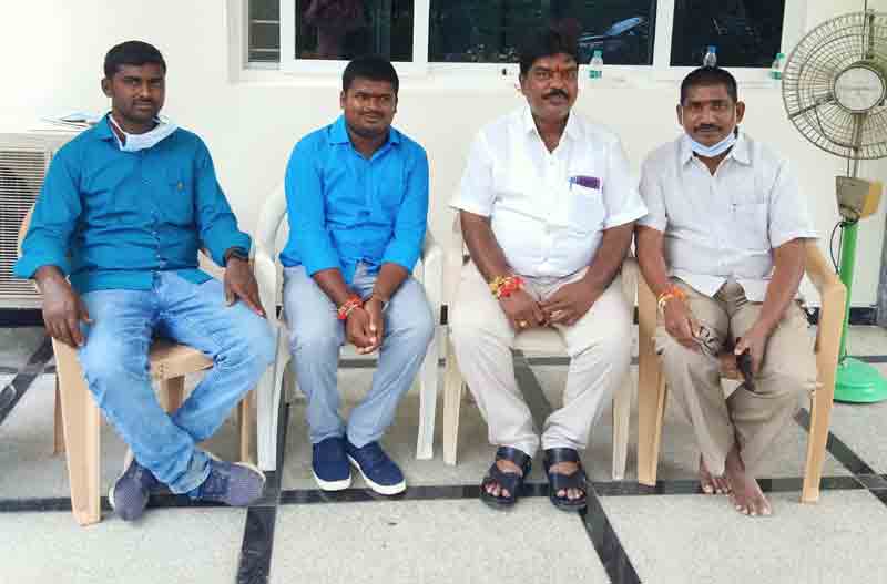 ఎంపీ అర్వింద్‌ అబద్ధాల కోరు..