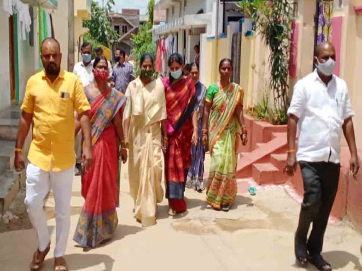 దళిత వాడల్లో నెలకొన్న సమస్యలను పరిష్కారిస్తాం..