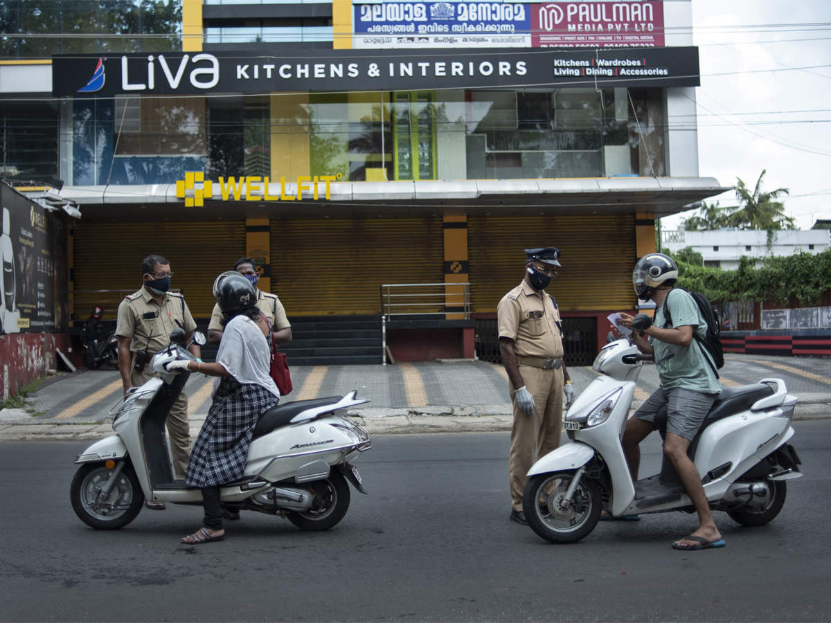 క‌రోనా క‌ల‌క‌లం : కేర‌ళ‌లో కొన‌సాగ‌నున్న సండే లాక్‌డౌన్‌