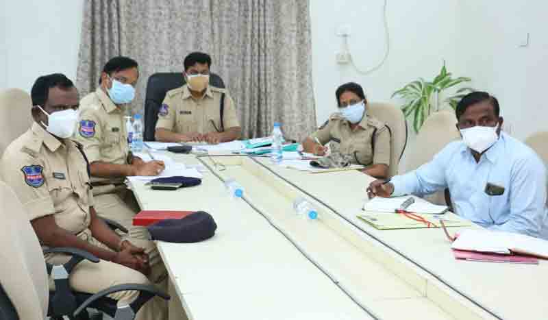 సైబర్‌ నేరగాళ్లకు చెక్‌ పెడతాం