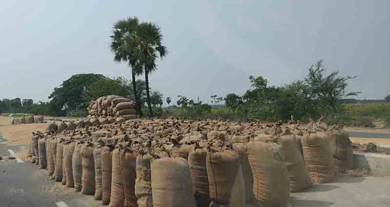 చెంతనే కల్లం.. తీరిన కష్టం..