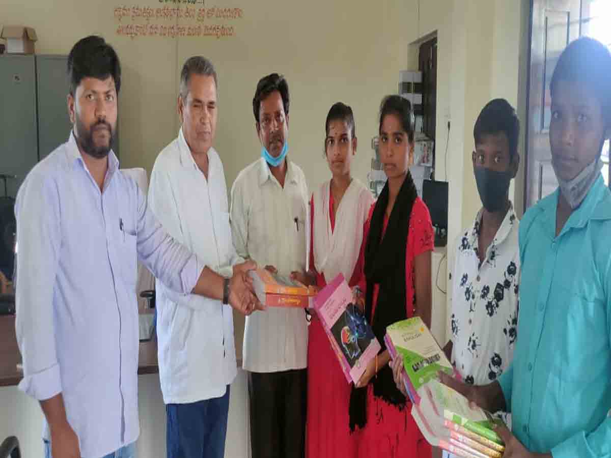 నాణ్యమైన విద్యను అందించాలి: జిల్లా నోడల్ అధికారి శంకర్..