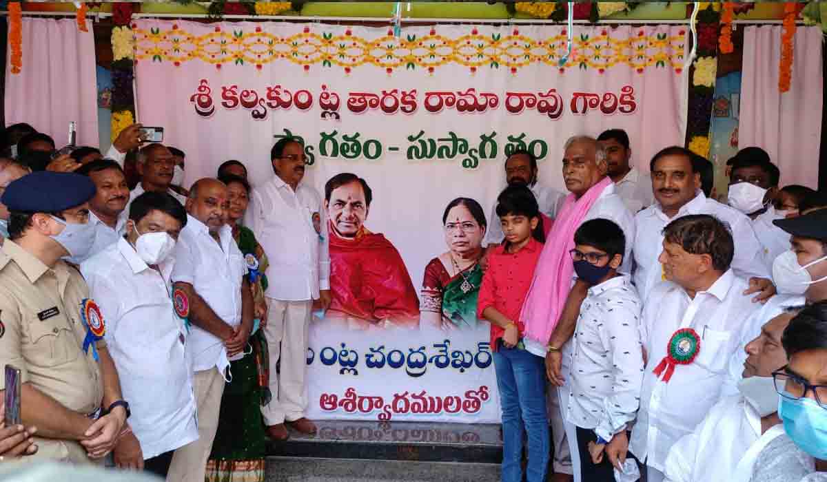 కోనేరు కోనప్ప సంకల్పం గొప్పది : ప్రభుత్వ విప్‌అరికెపుడి గాంధీ