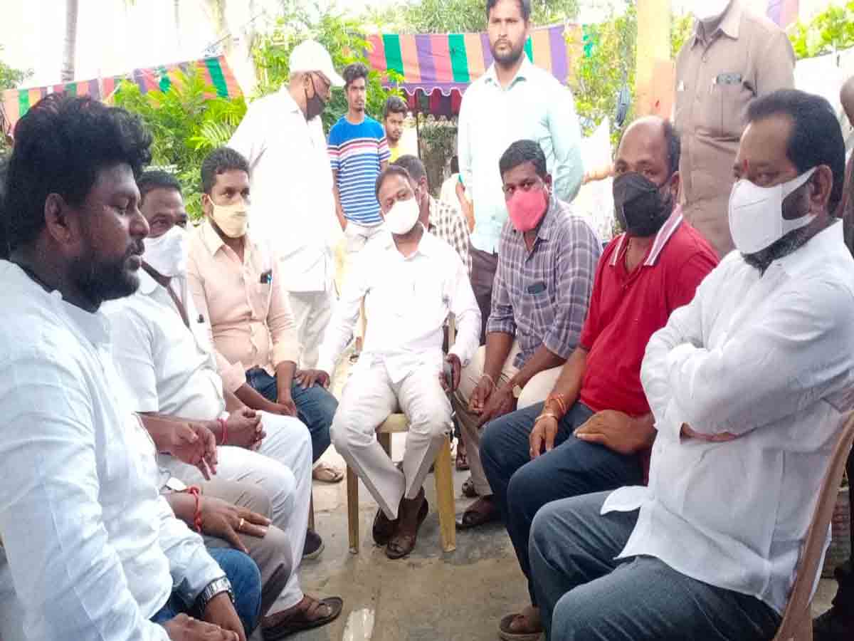 Yellandu | మృతుని కుటుంబ సభ్యులకు జెడ్పీ చైర్మన్ ప్రగాఢ సానుభూతి..