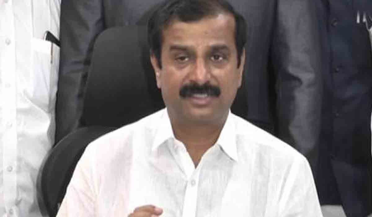 చేనేత కార్మికుల‌కు నైపుణ్య శిక్ష‌ణా కేంద్రాలు ఏర్పాటు చేయాలి : ఎంపీ కొత్త ప్ర‌భాక‌ర్‌రెడ్డి